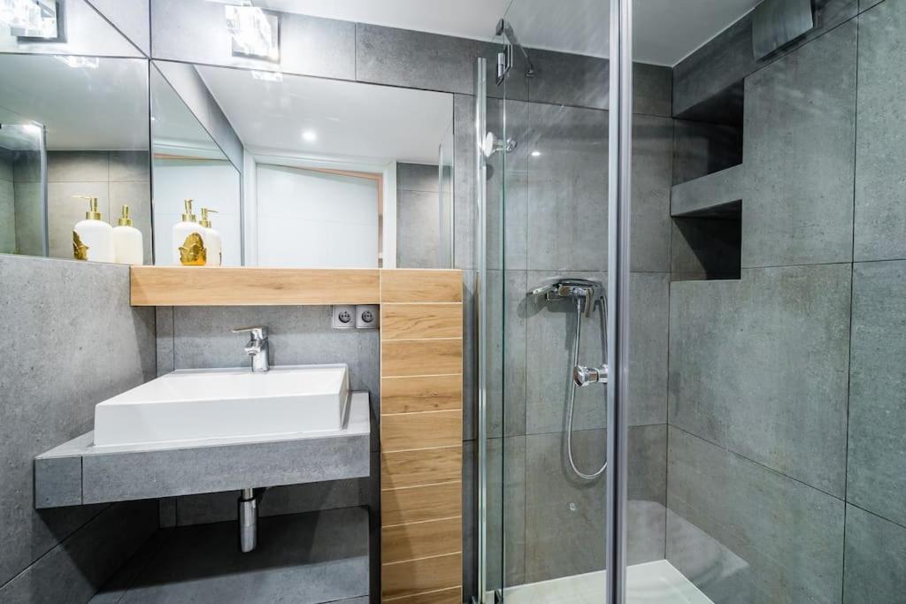 Royal City Apartment 40 M2 Cracovia Exterior foto